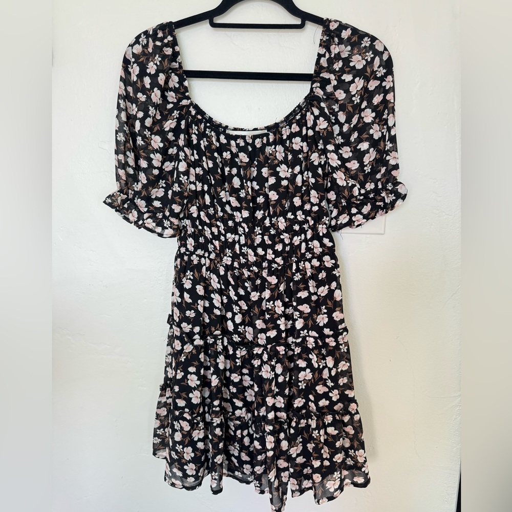 Floral Puff-Sleeve Tiered Midi Dress